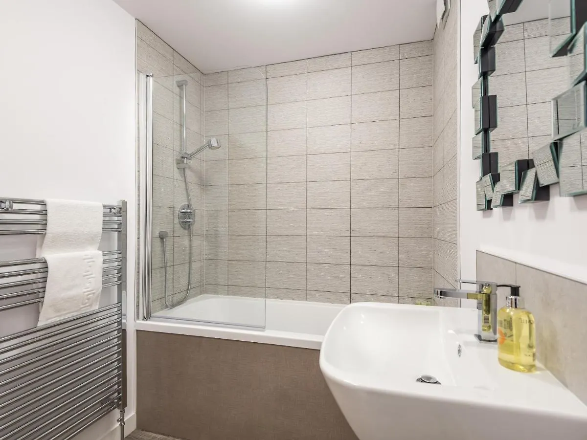 Casa Fresa - Castle Heights Apartment Dundee